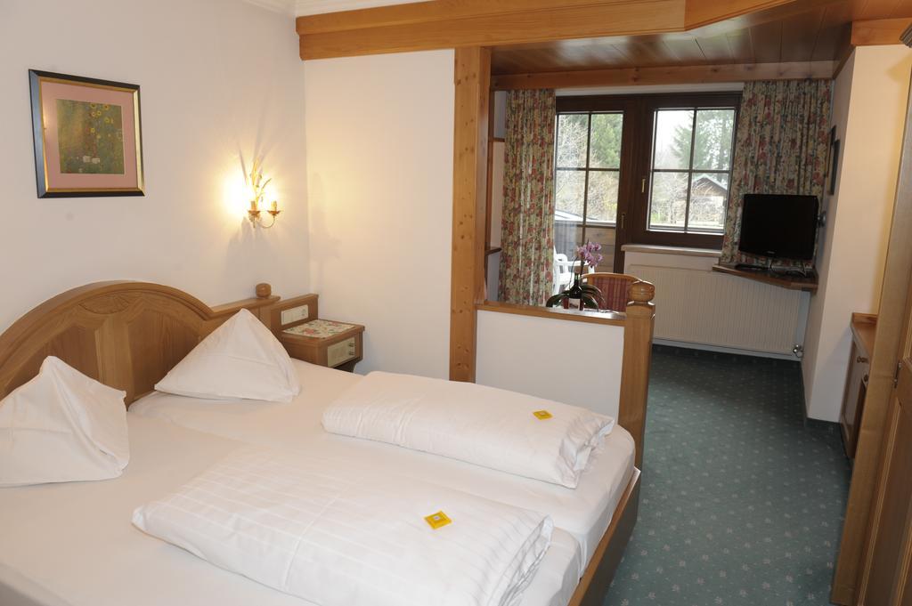 Hotel Stegmuehlhof Mauterndorf  Pokoj fotografie
